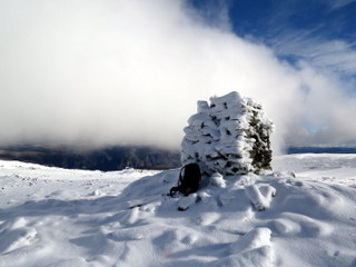 Nysnø på toppen av Stiganosi