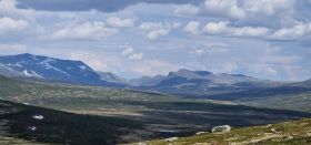 Skredahøin, Grøndalen og Einøvlingseggen