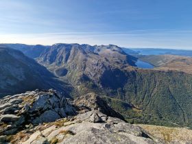 Vakre Ænesdalen under Gygrastolen